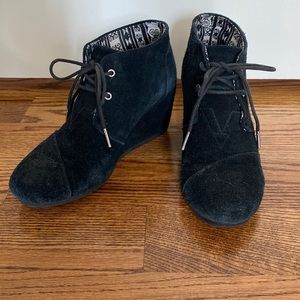 Toms Desert Wedge Black